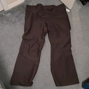 NWT, Old Navy Active Wear. Boot cut, high rise, slim boot cut pants. Black.